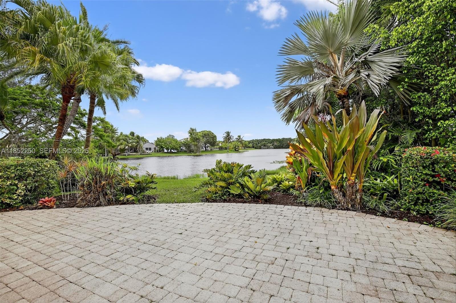 372 Cameron Drive, Weston, FL 33326