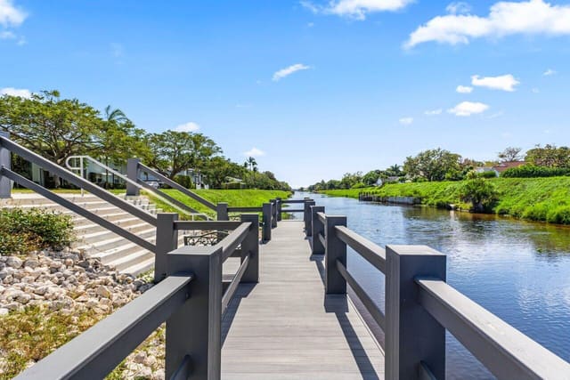 2660 SW 22nd Avenue 1210, sold in Sabal Pine Condo, Delray Beach, FL