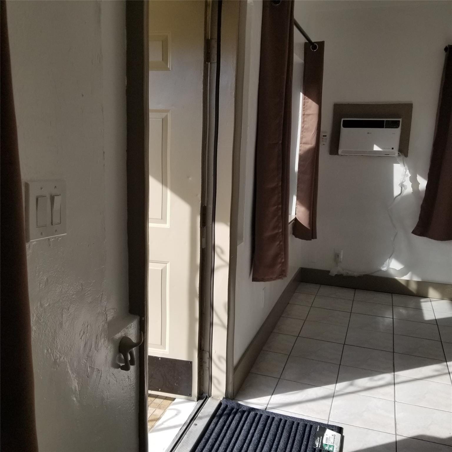615 NE 7th Street, Hallandale Beach, FL 33009 photo 18
