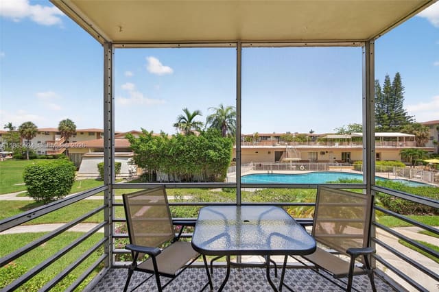 16901 NE 13th Avenue 210, Miami, FL 33162