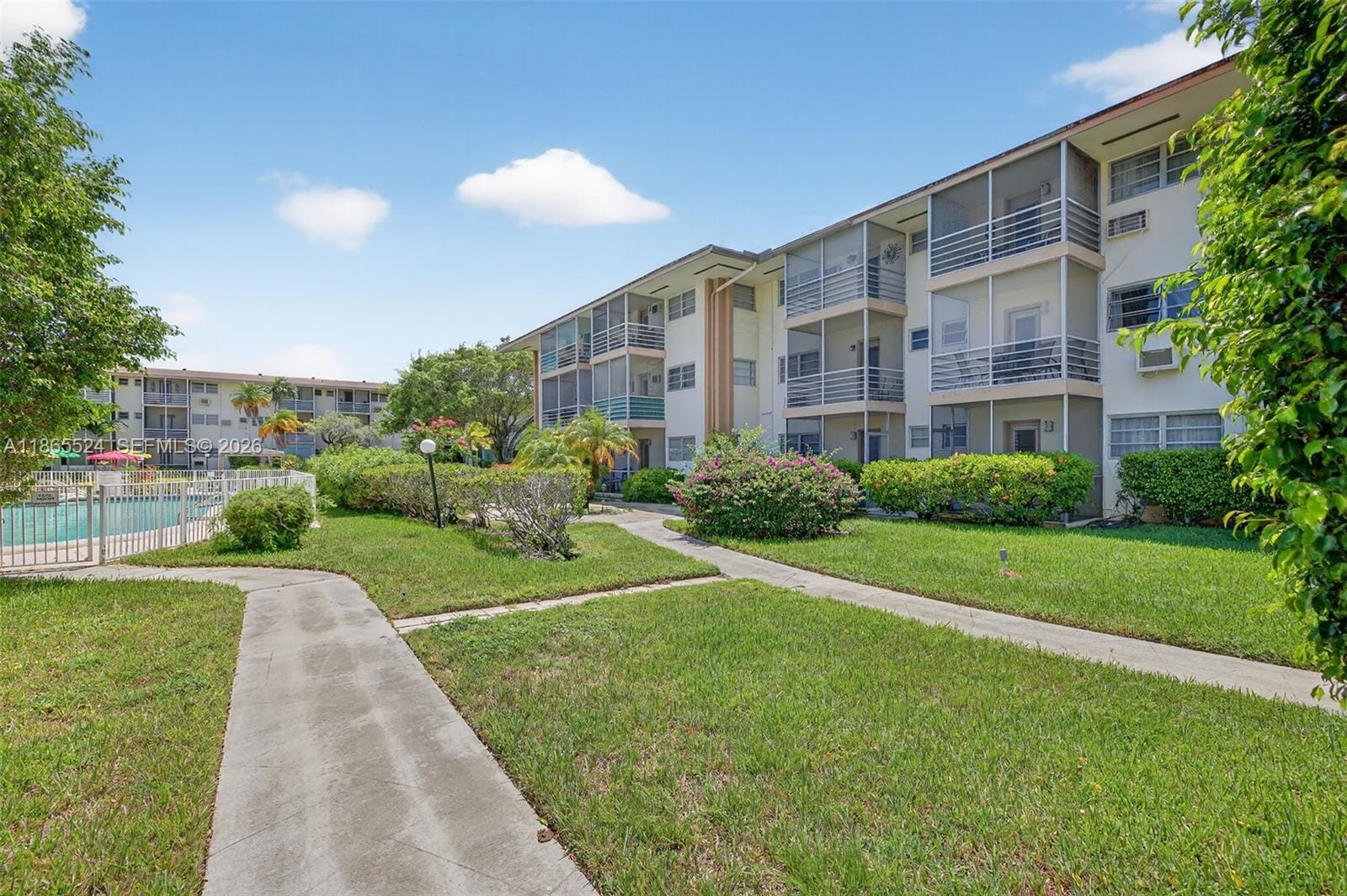 16901 NE 13th Avenue 210, Miami, FL 33162 photo 28