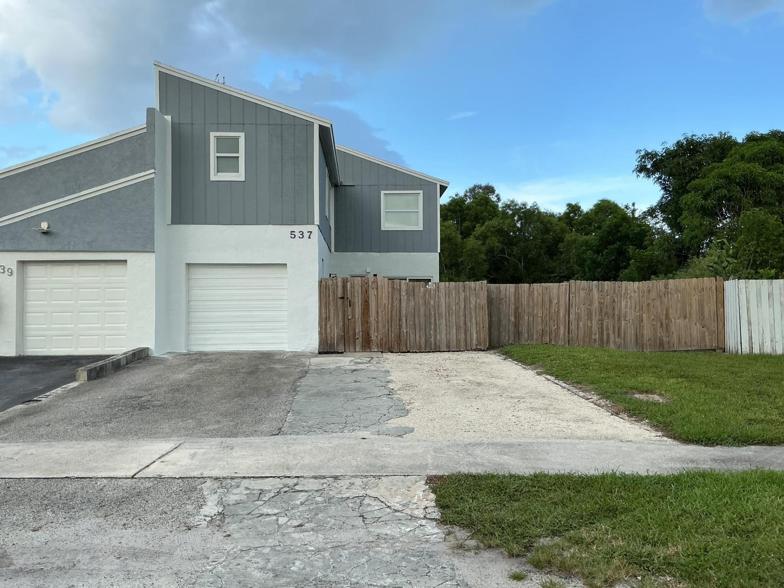 537 NW 51st Avenue W, Delray Beach, FL 33445