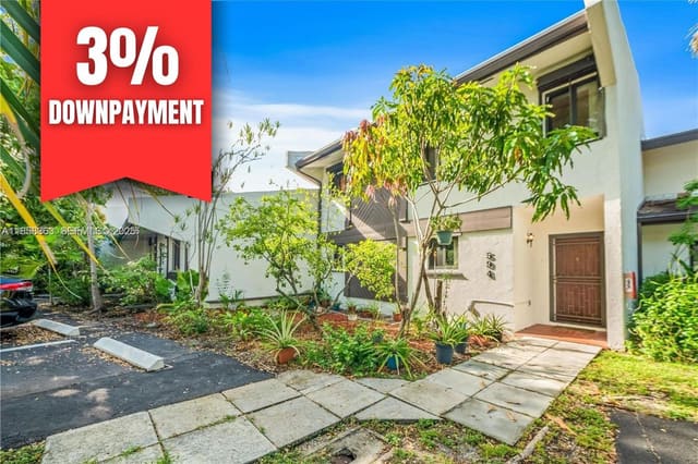 594 NE 199th Terrace 4Y, sold in Sandpiper At Calif Club C, Miami, FL
