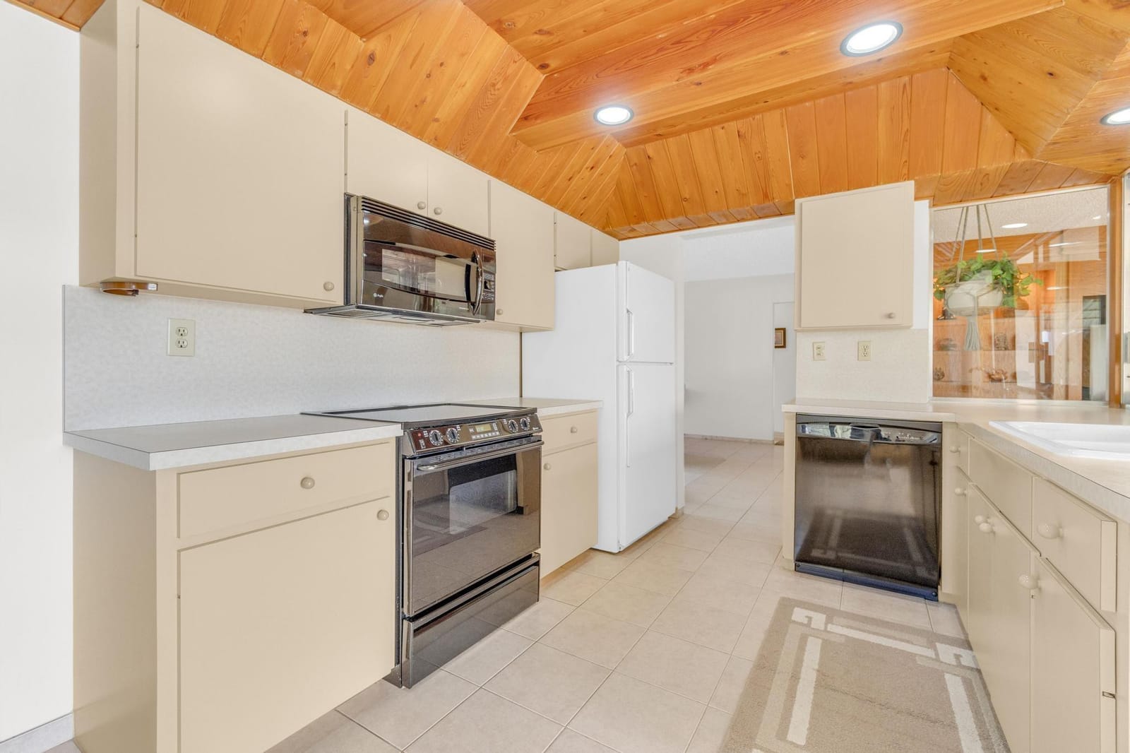 1774 NW 39th Place, Oakland Park, FL 33309 photo 16