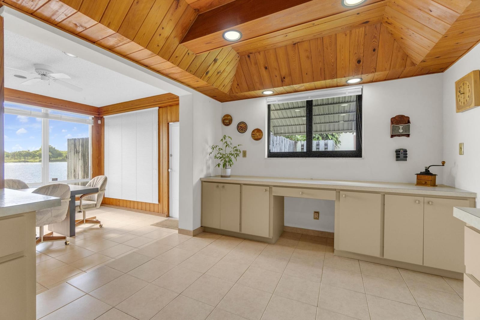1774 NW 39th Place, Oakland Park, FL 33309 photo 18