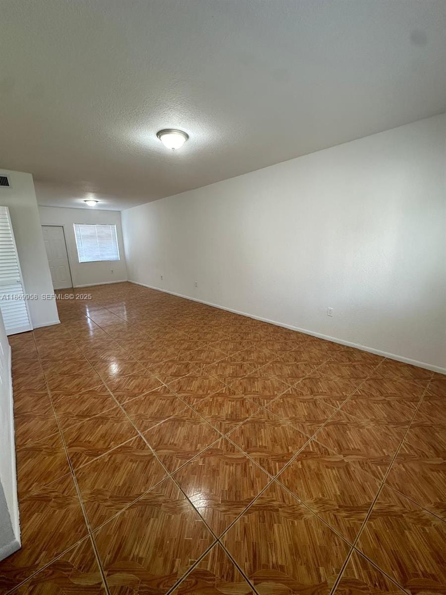407 NW 84th Street 407, Miami, FL 33150 photo 2
