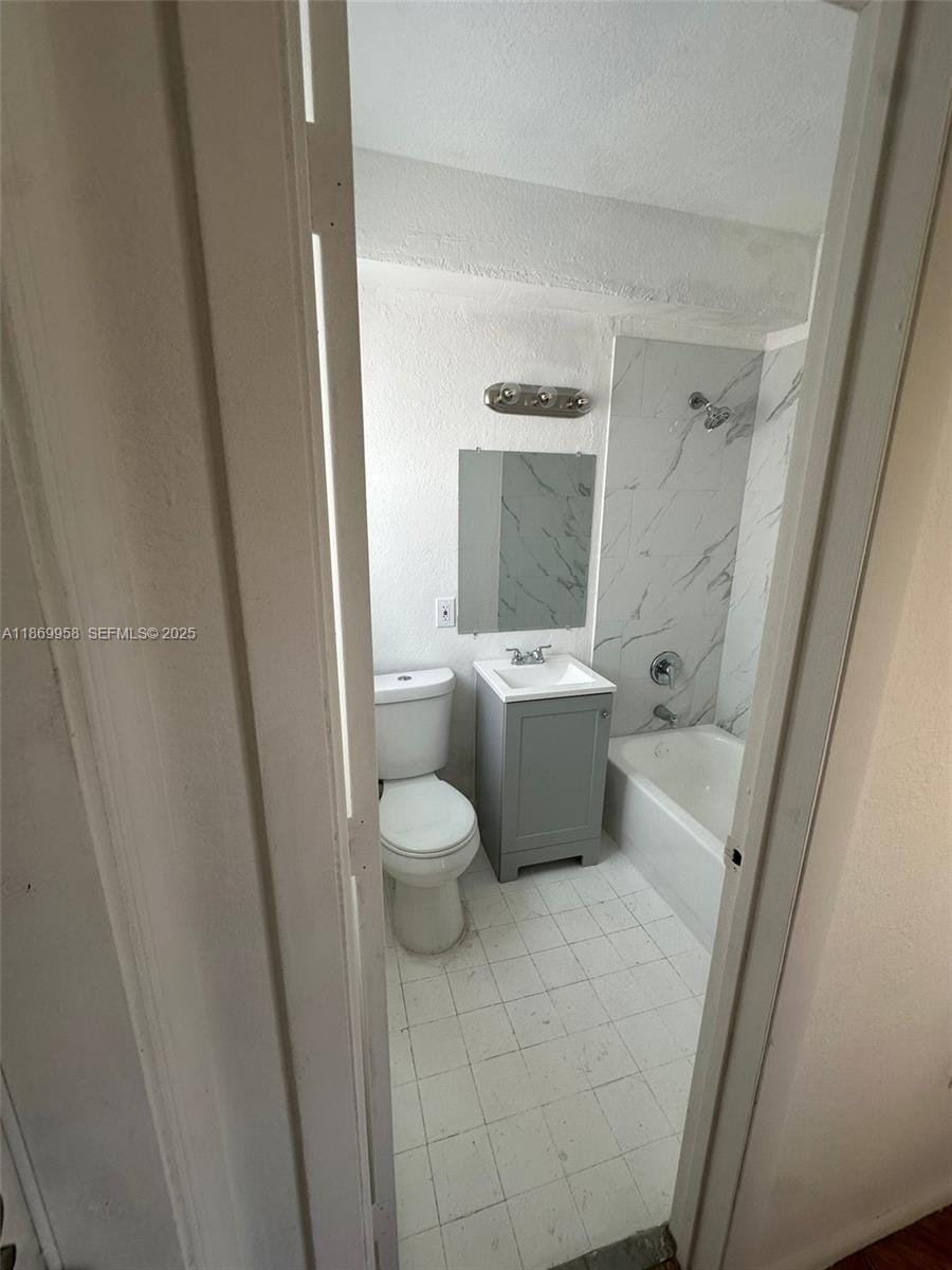 407 NW 84th Street 407, Miami, FL 33150 photo 11