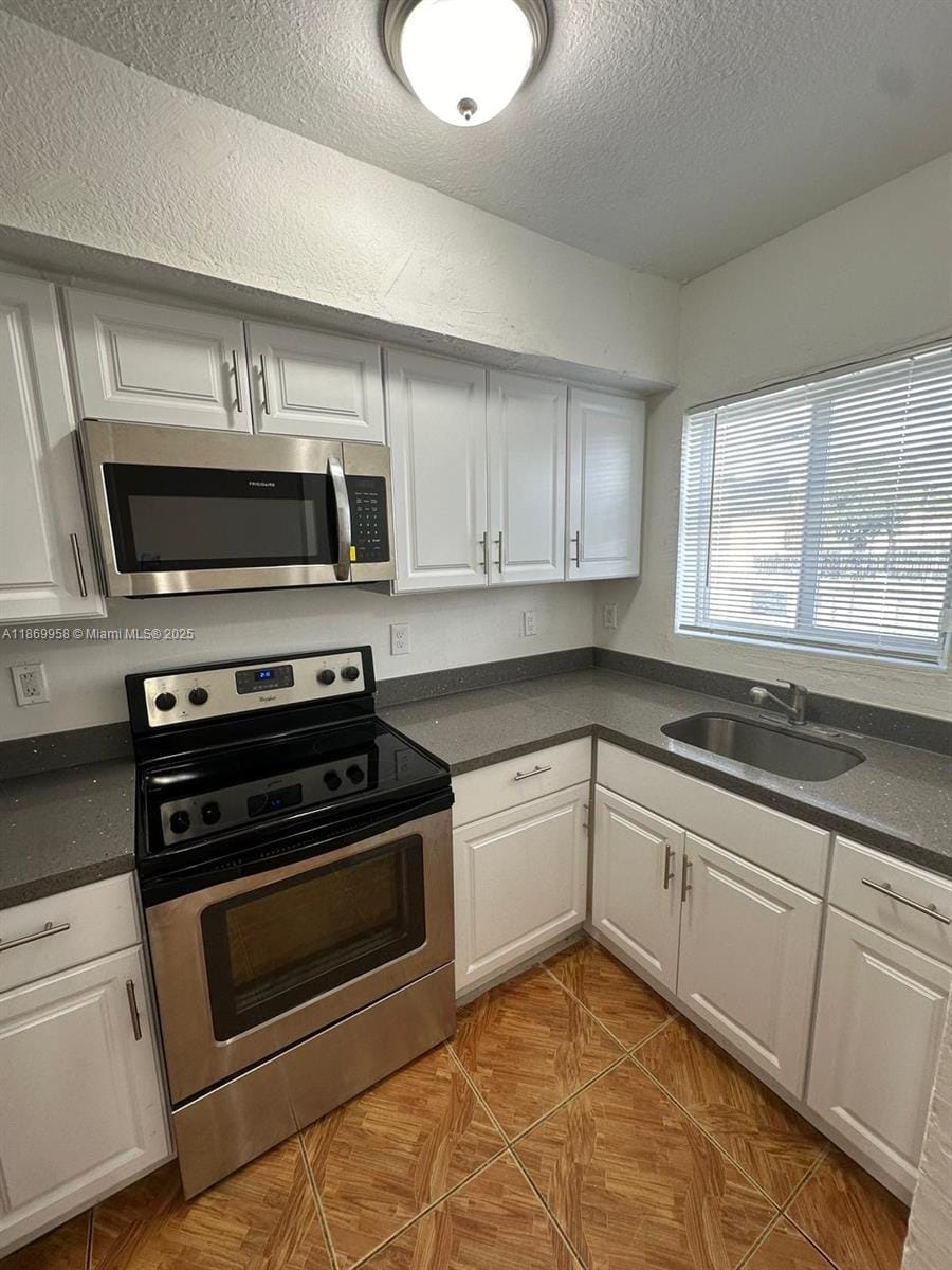 407 NW 84th Street 407, Miami, FL 33150 photo 4