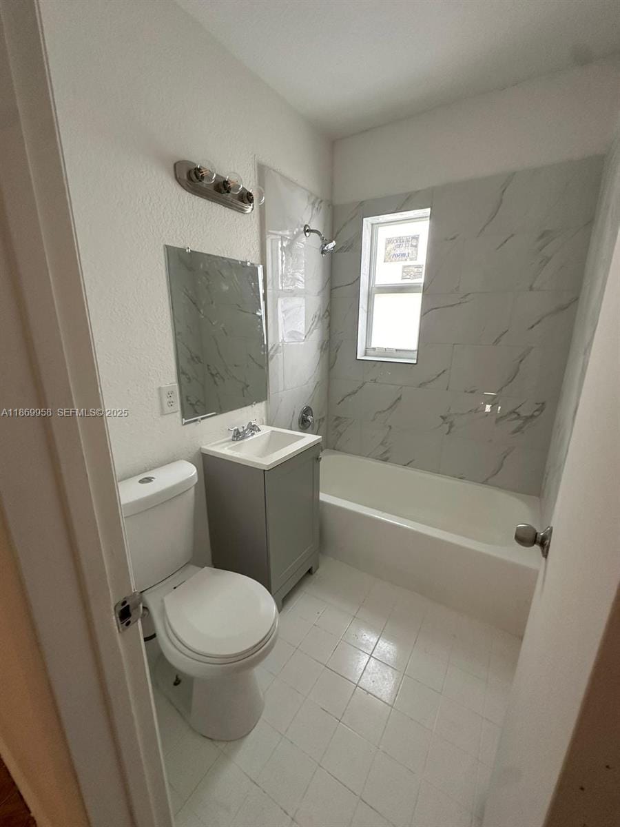 407 NW 84th Street 407, Miami, FL 33150 photo 9