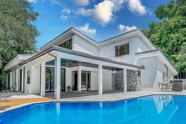 5811 SW 33 Terrace, Hollywood, FL 33312