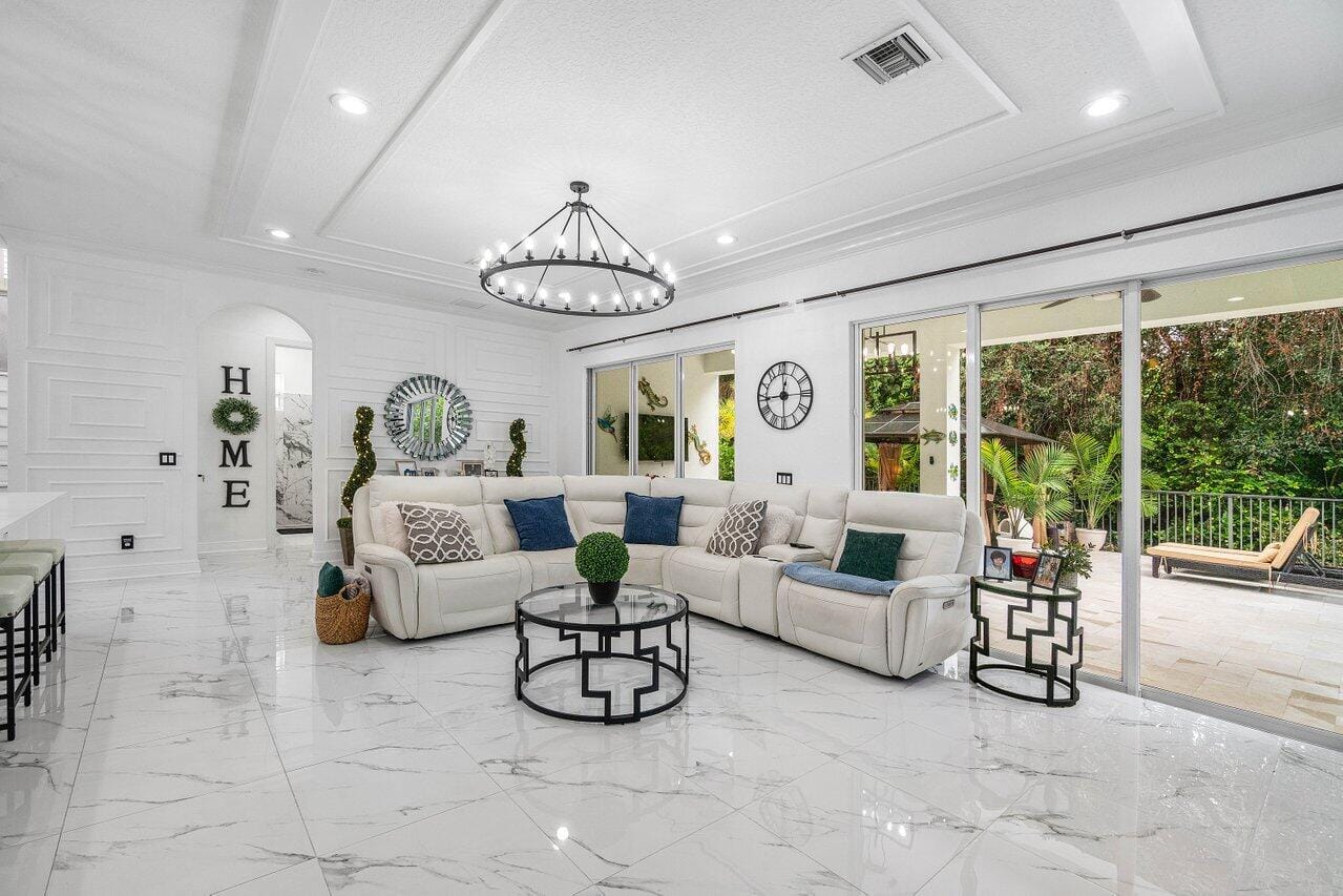 12323 Aviles Circle, Palm Beach Gardens, FL 33418 photo 12
