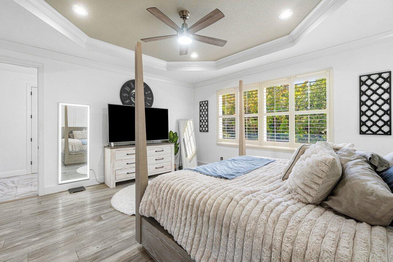 12323 Aviles Circle, Palm Beach Gardens, FL 33418 photo 15