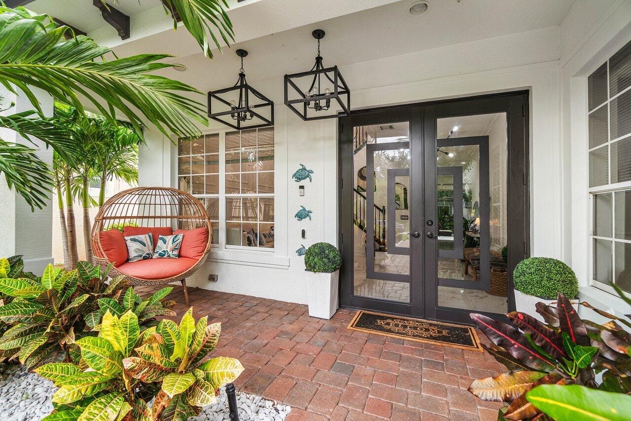 12323 Aviles Circle, Palm Beach Gardens, FL 33418 photo 4