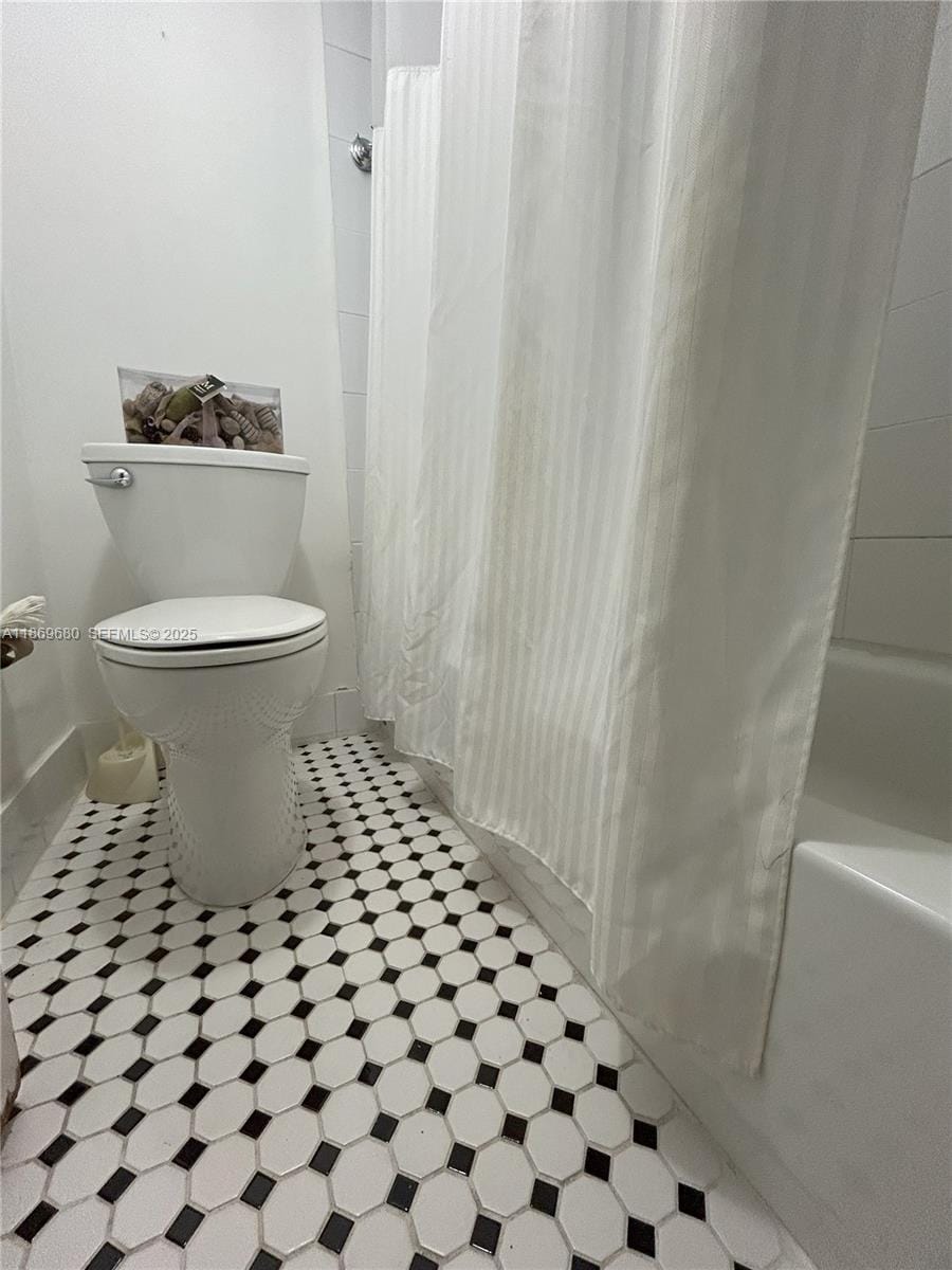 8897 Fontainebleau Boulevard 103 — photo 10