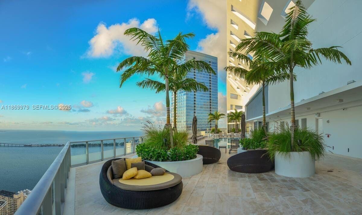 1300 Brickell Bay Drive 3007, Miami, FL 33131 photo 18