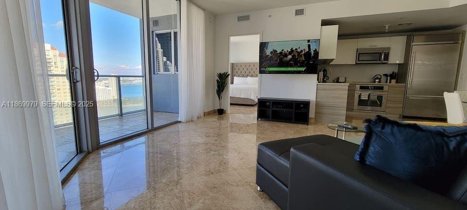 1300 Brickell Bay Drive 3007, Miami, FL 33131, Miami