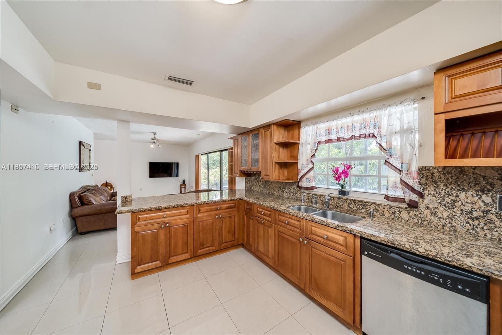 11570 SW 92nd Street, Miami, FL 33176 photo 8