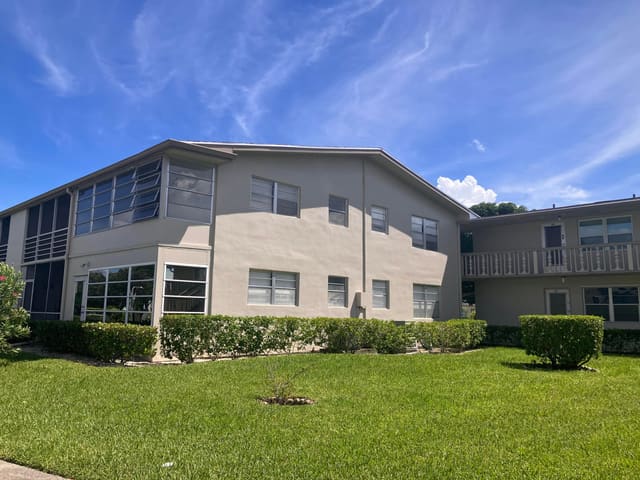 285 Northampton O, sold in Northampton Condos, West Palm Beach, FL