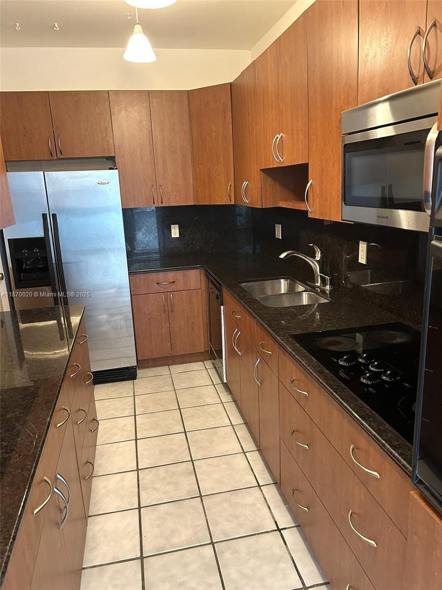 1880 S Treasure Drive 4F — photo 10