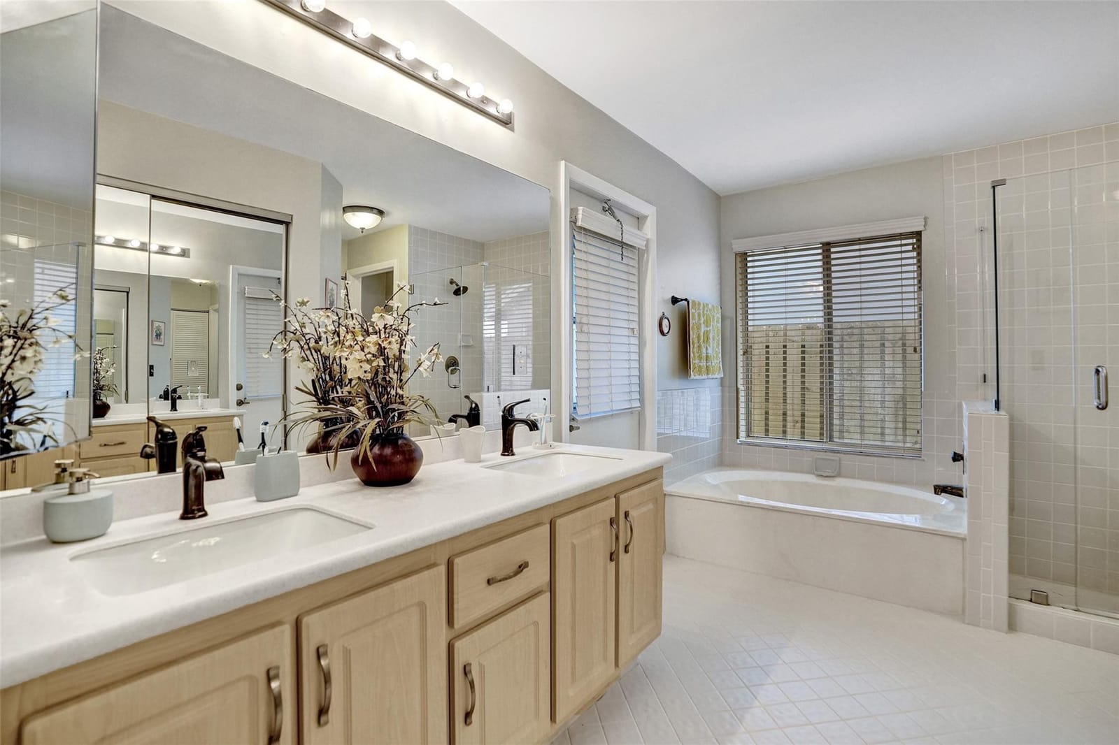 948 SW 149th Terrace, Sunrise, FL 33326 photo 18