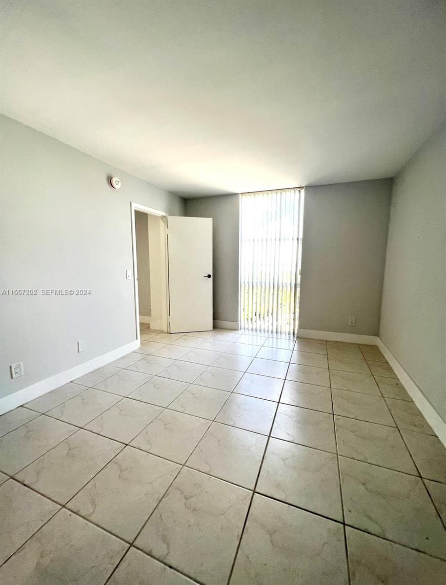 13499 Biscayne Boulevard 1405, North Miami, FL 33181 photo 14