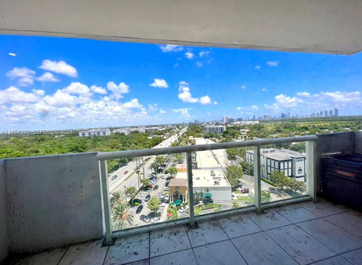 13499 Biscayne Boulevard 1405, North Miami, FL 33181 photo 18