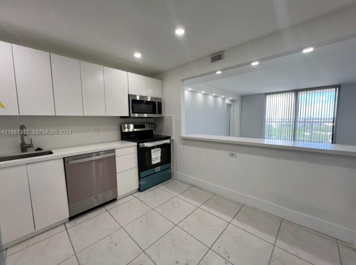 13499 Biscayne Boulevard 1405 — photo 3