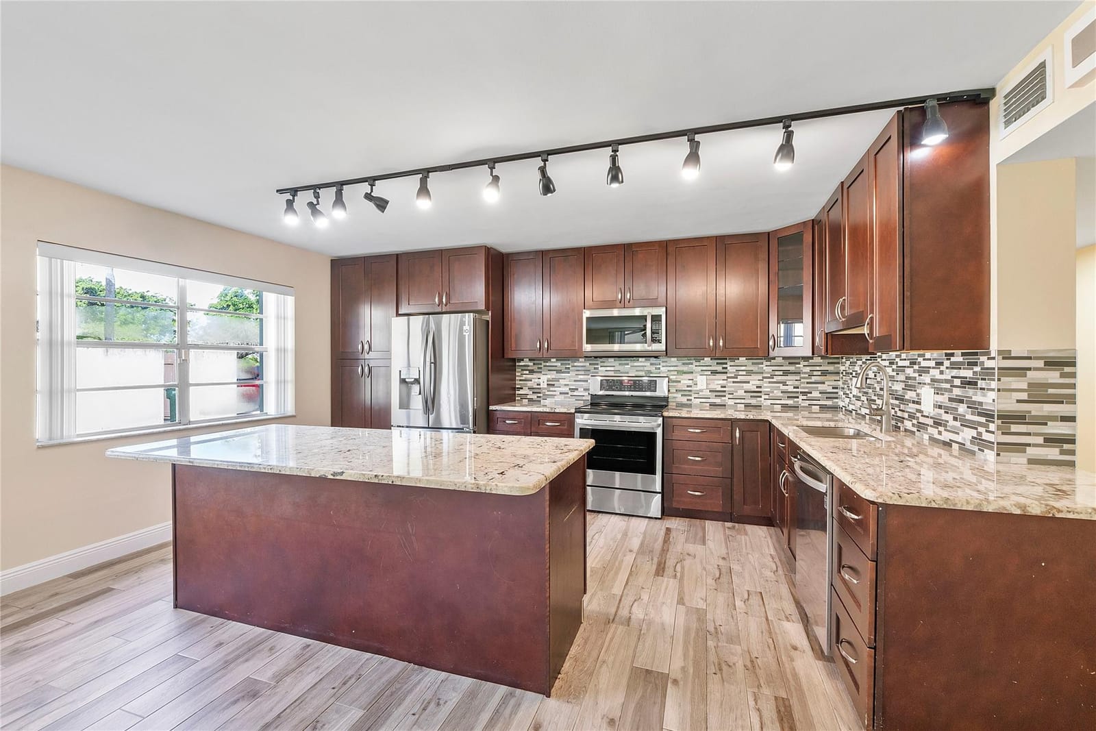 8780 Holly Court 104, Tamarac, FL 33321 photo 11