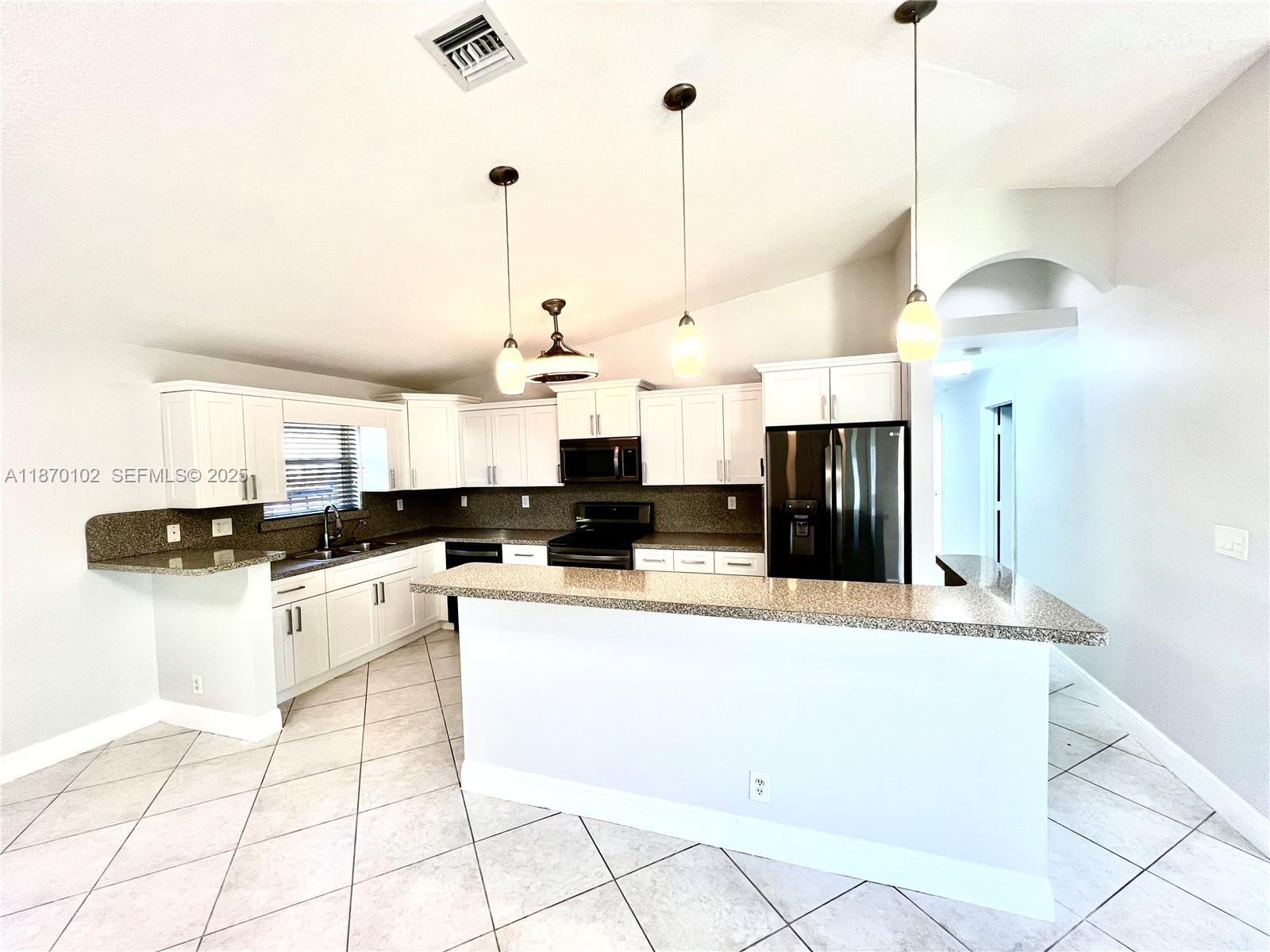 100 NW 3rd Avenue, Hallandale Beach, FL 33009 photo 11