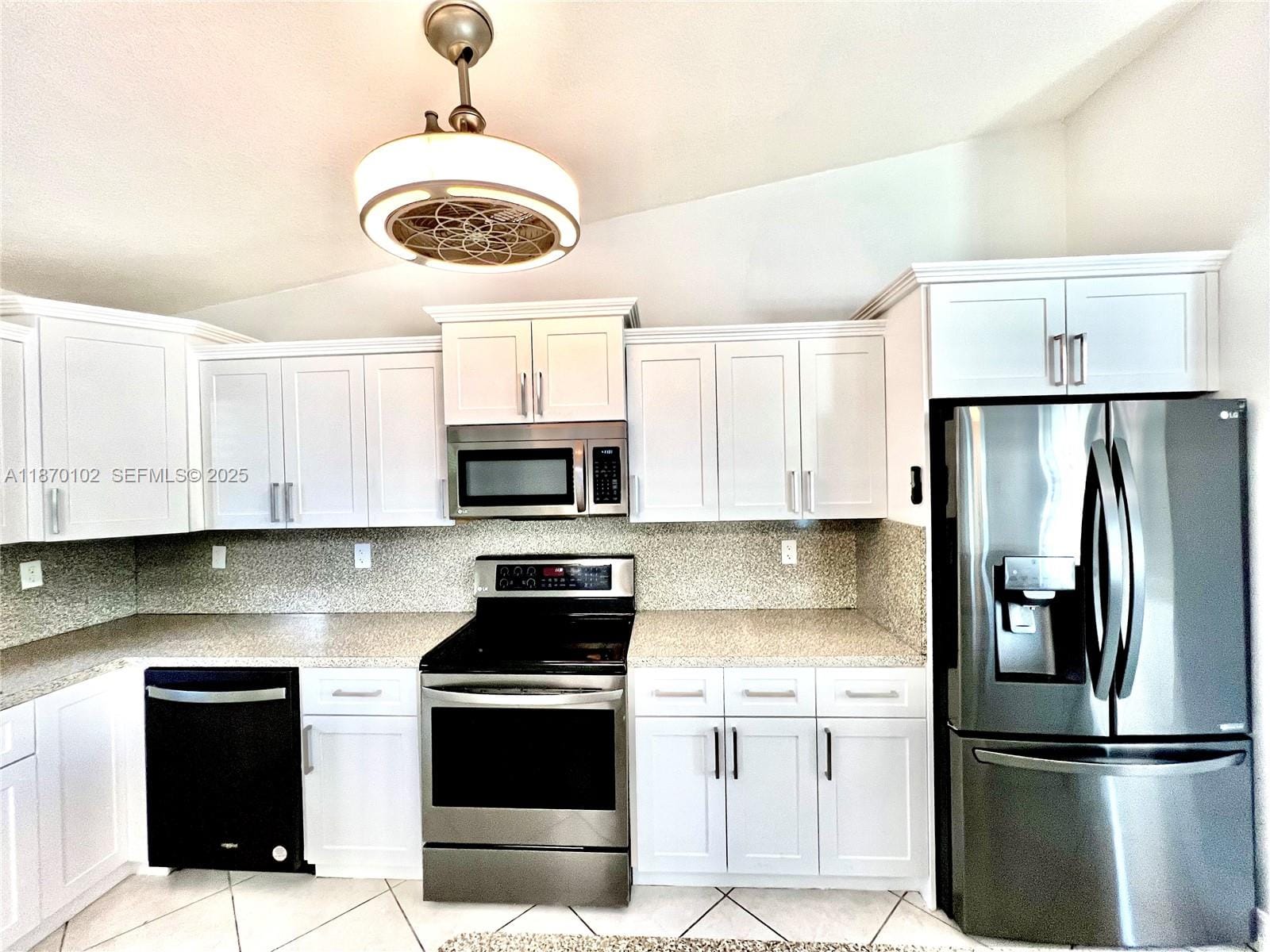 100 NW 3rd Avenue, Hallandale Beach, FL 33009 photo 12