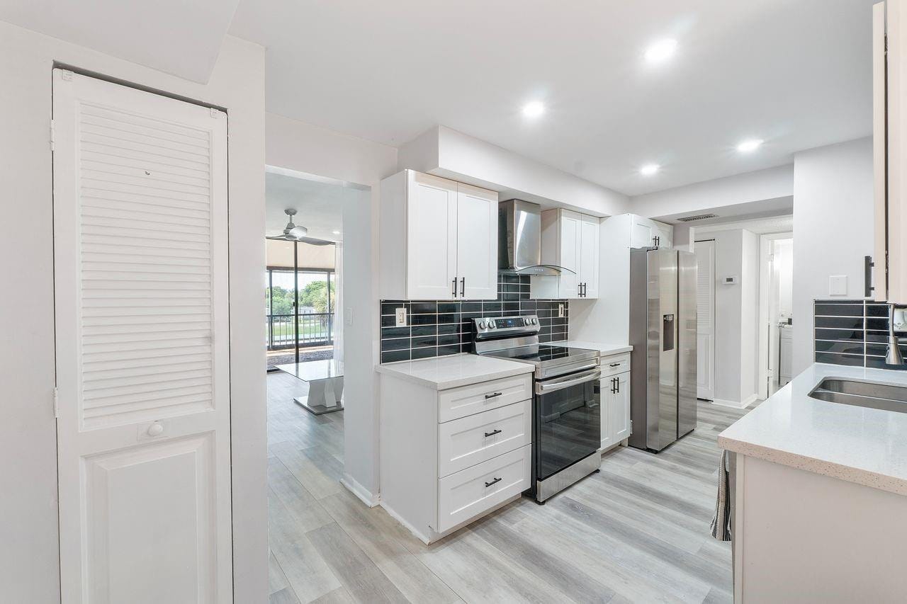 400 Commodore Drive 316 — photo 11