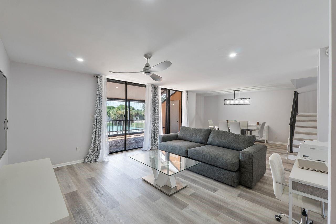 400 Commodore Drive 316, Plantation, FL 33325 photo 14