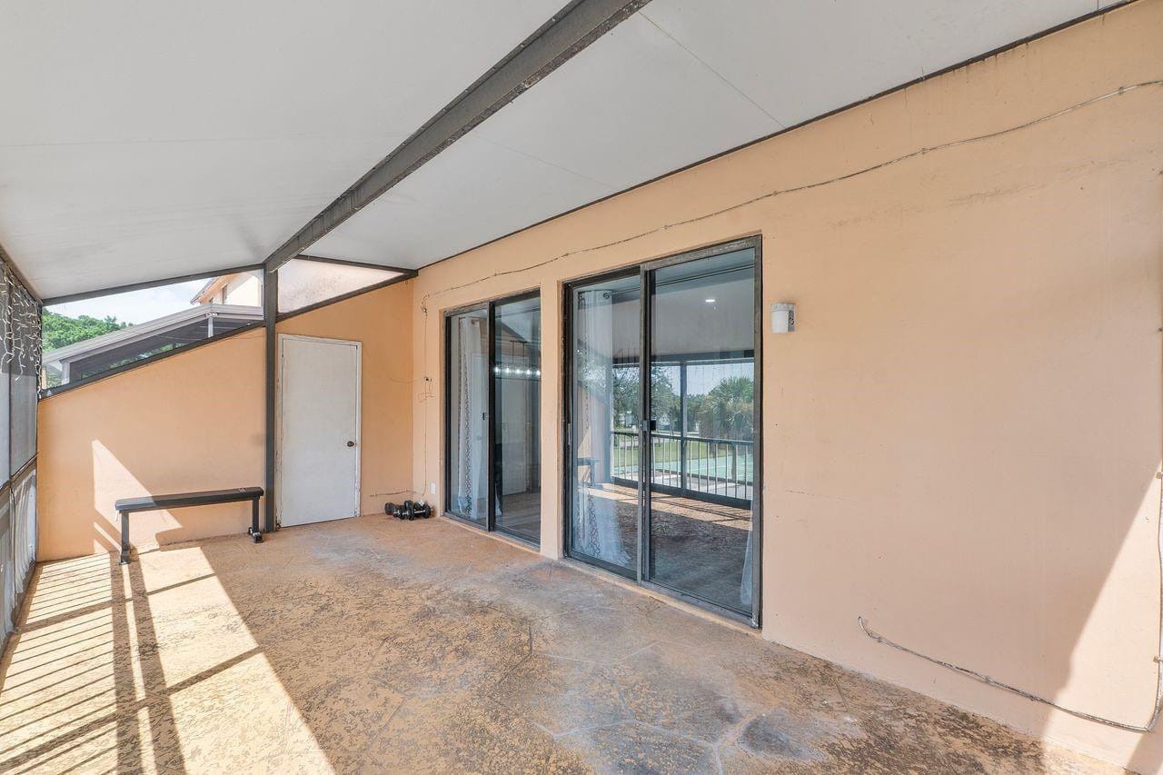 400 Commodore Drive 316, Plantation, FL 33325 photo 23