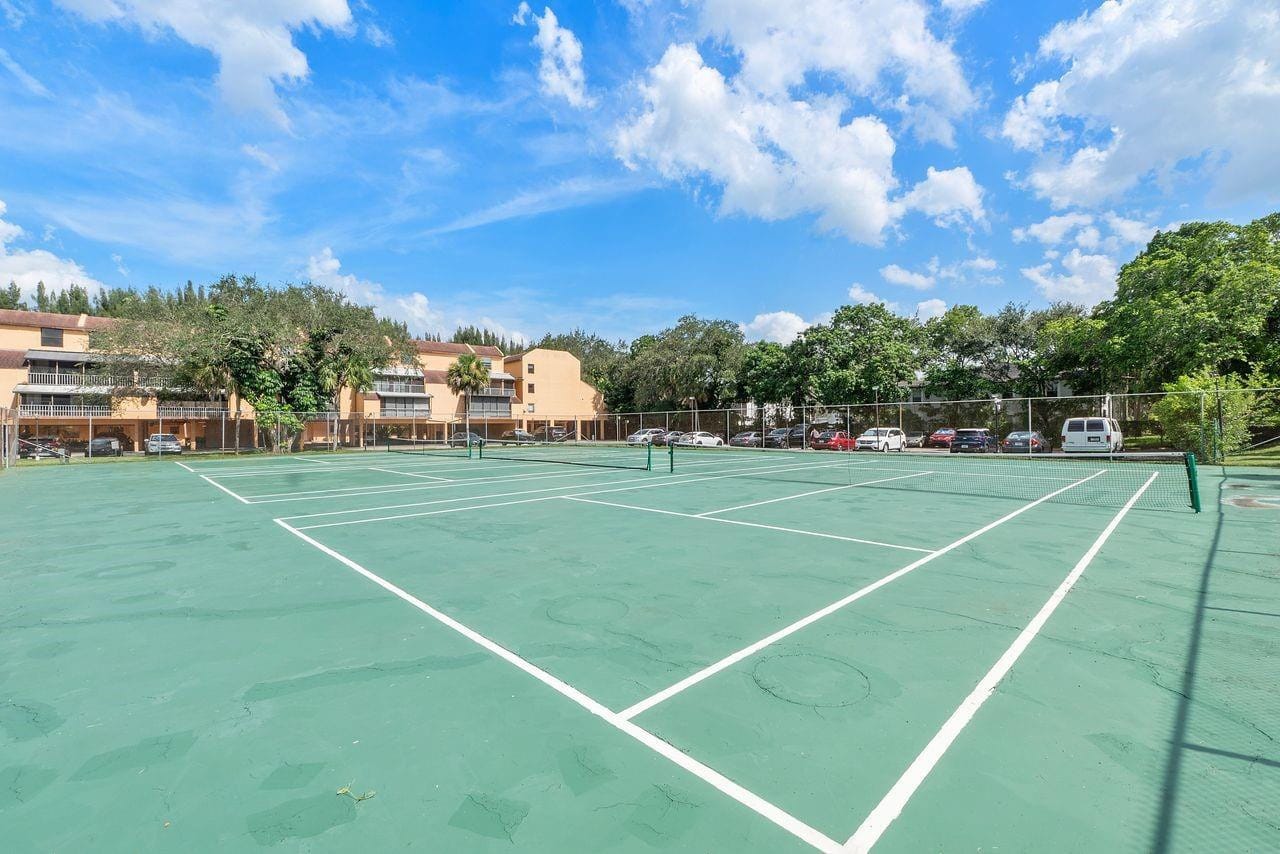 400 Commodore Drive 316, Plantation, FL 33325 photo 30
