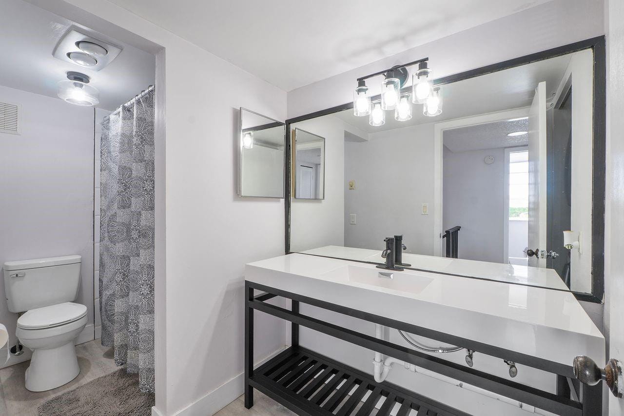 400 Commodore Drive 316 — photo 7