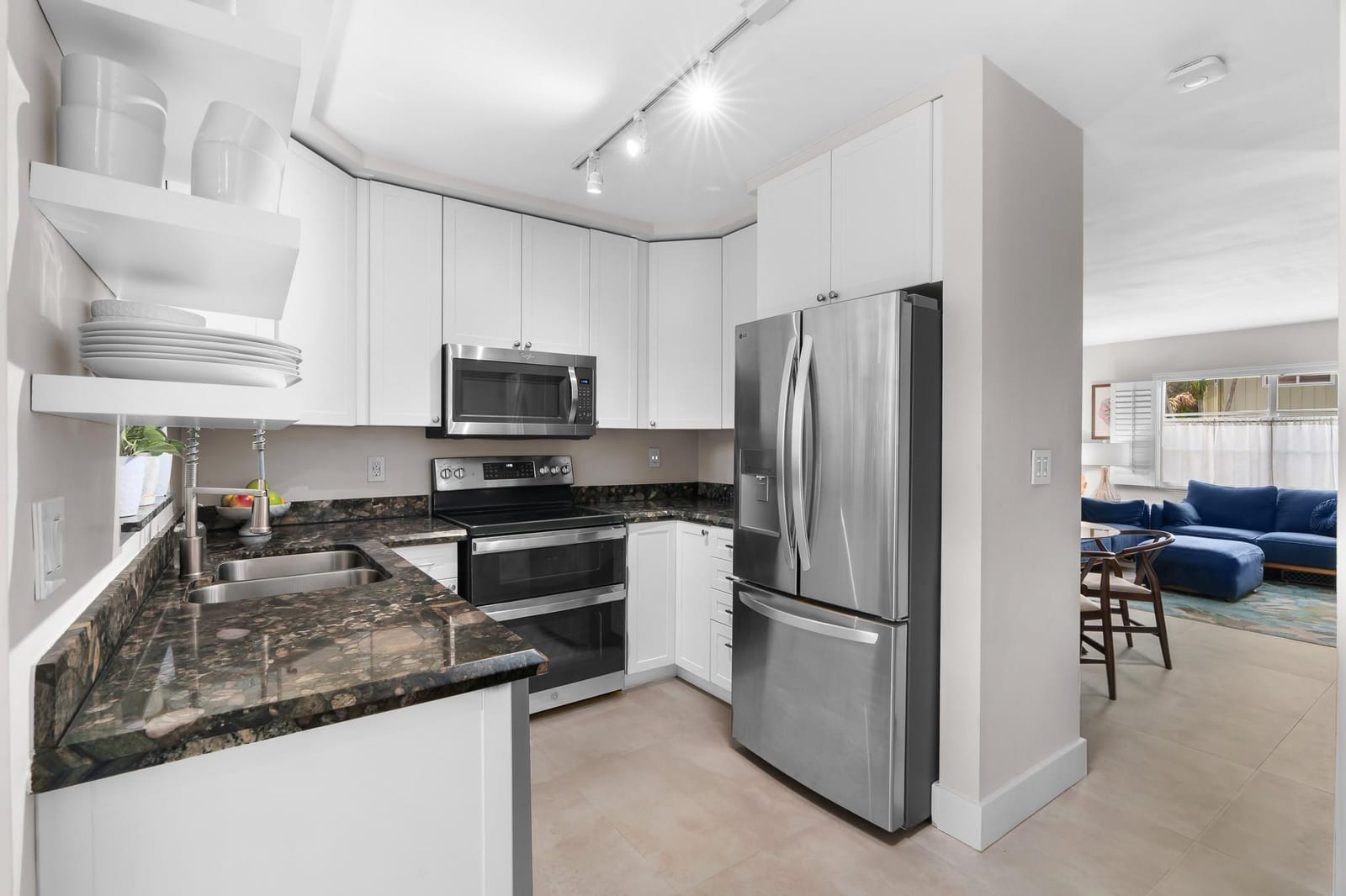 185 NE 20th Court 9F, Wilton Manors, FL 33305 photo 14