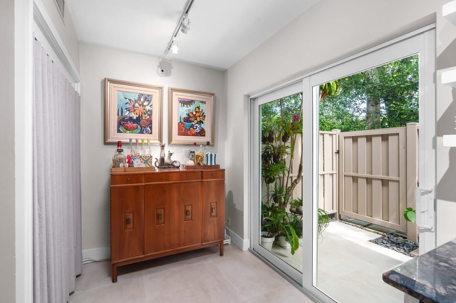 185 NE 20th Court 9F, Wilton Manors, FL 33305 photo 16