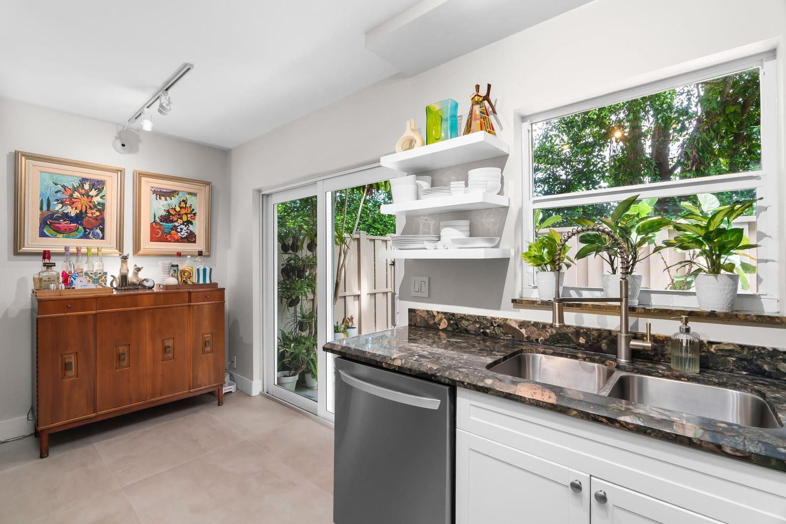 185 NE 20th Court 9F, Wilton Manors, FL 33305 photo 17