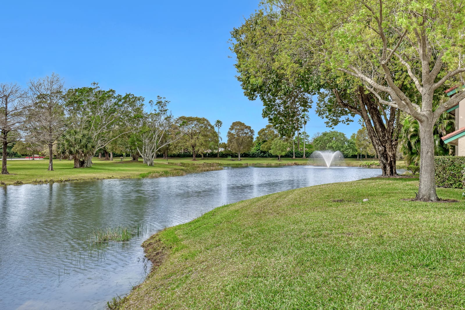 20 Lexington Lane W B, Palm Beach Gardens, FL 33418