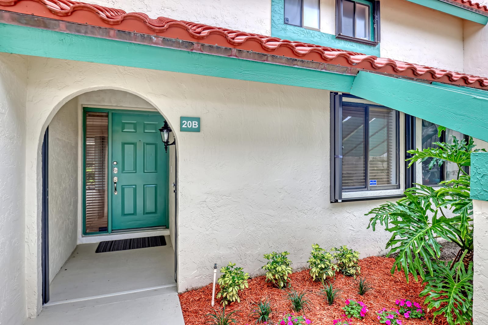 20 Lexington Lane W B, Palm Beach Gardens, FL 33418 photo 2