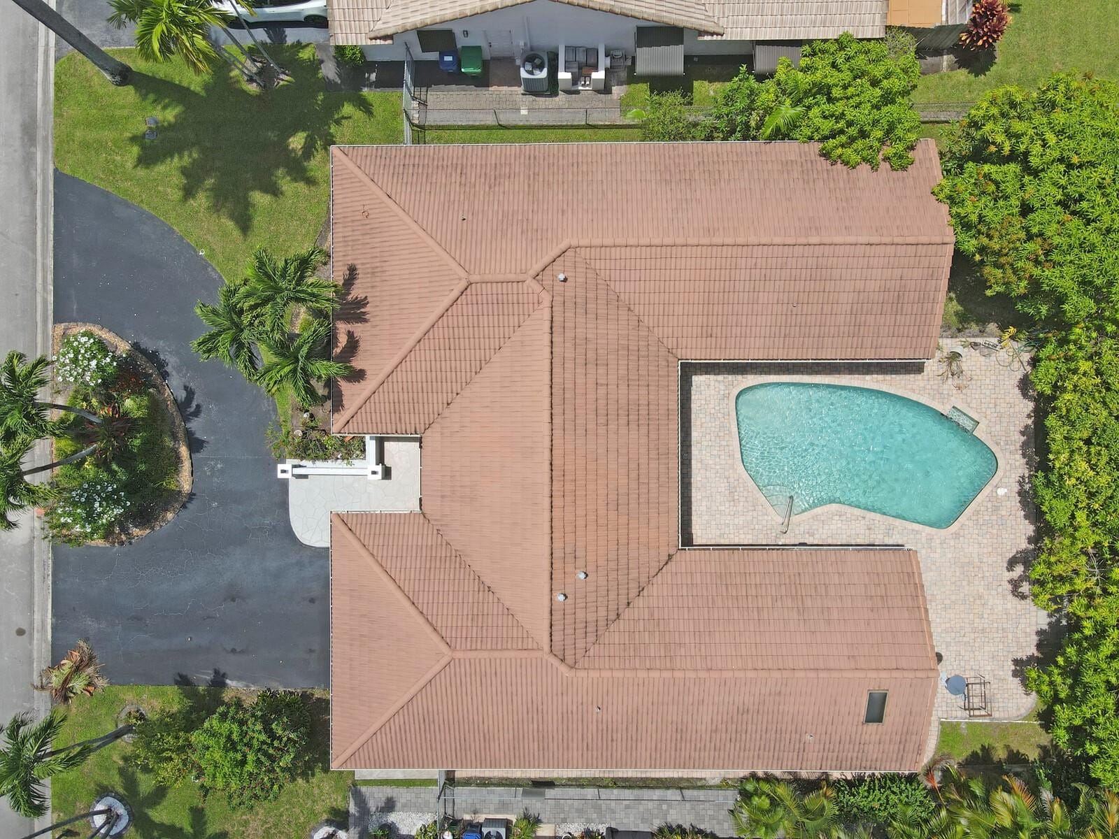 6621 NW 52nd Street — photo 7