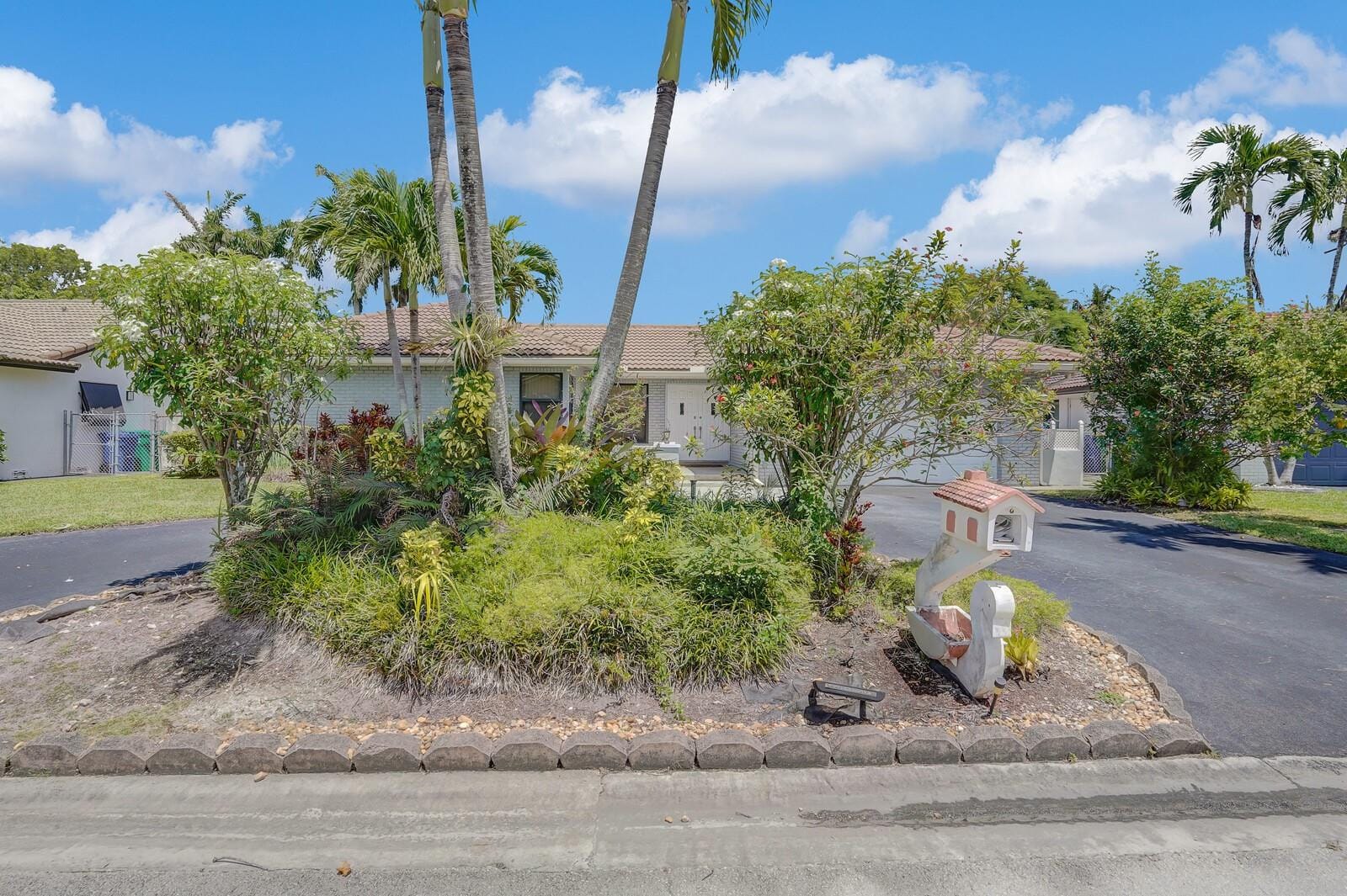 6621 NW 52nd Street — photo 10
