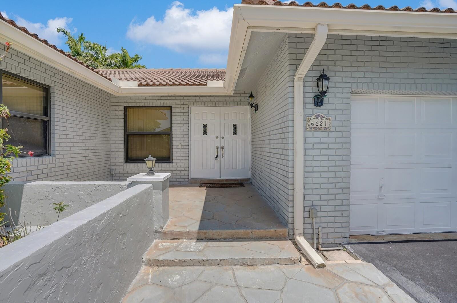 6621 NW 52nd Street — photo 11