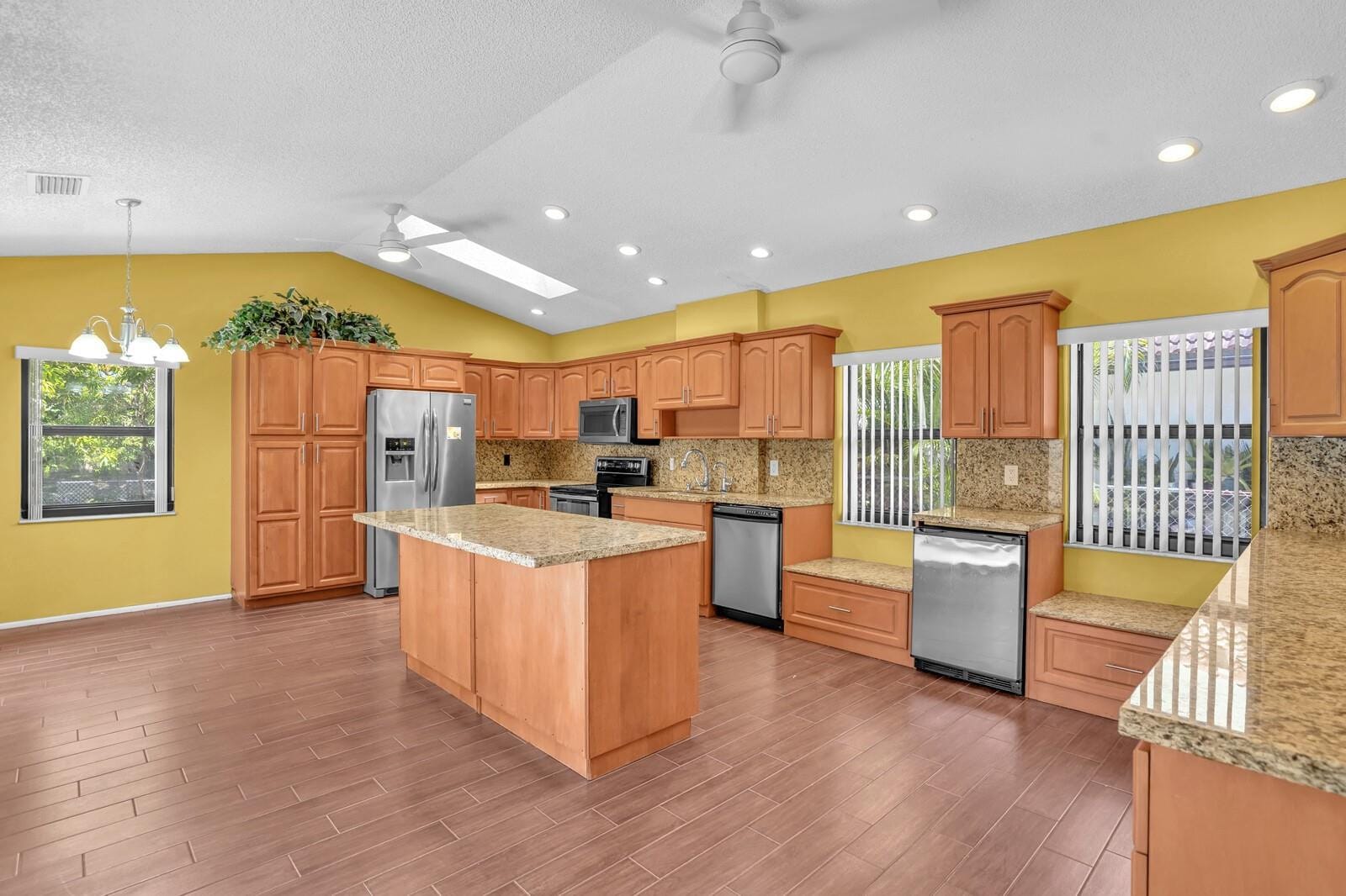 6621 NW 52nd Street, Coral Springs, FL 33067 photo 21