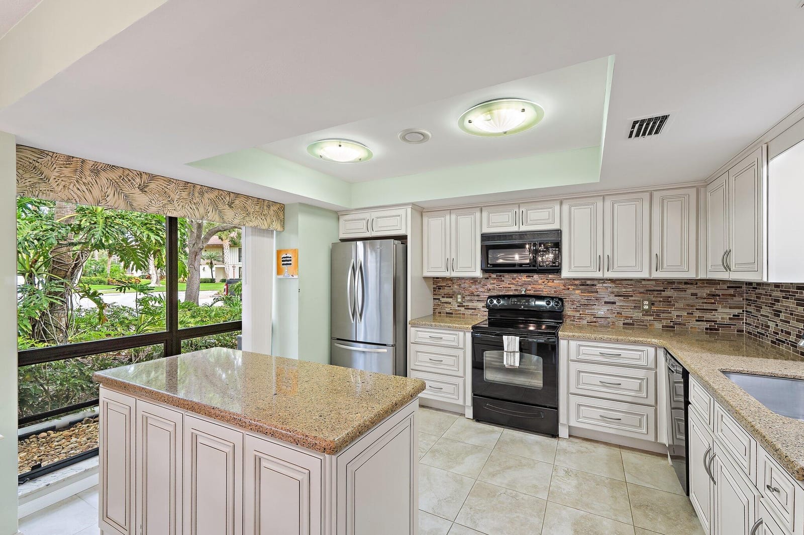 413 Brackenwood Lane S, Palm Beach Gardens, FL 33418 photo 4