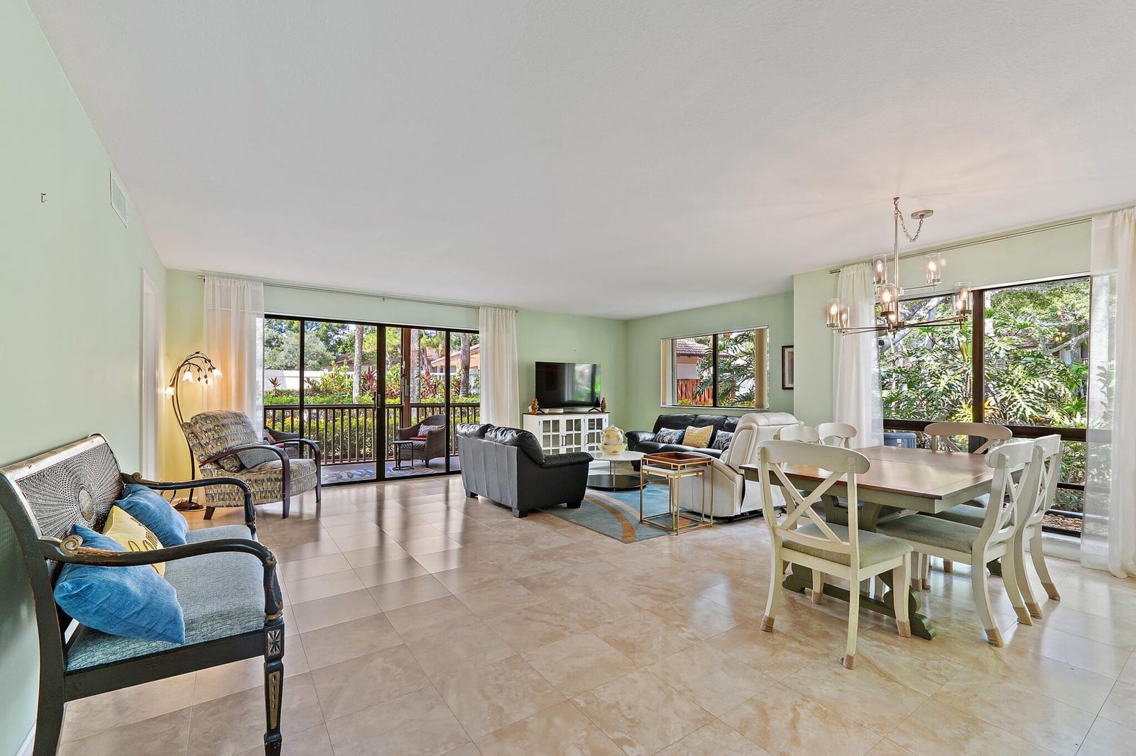 413 Brackenwood Lane S, Palm Beach Gardens, FL 33418 photo 2