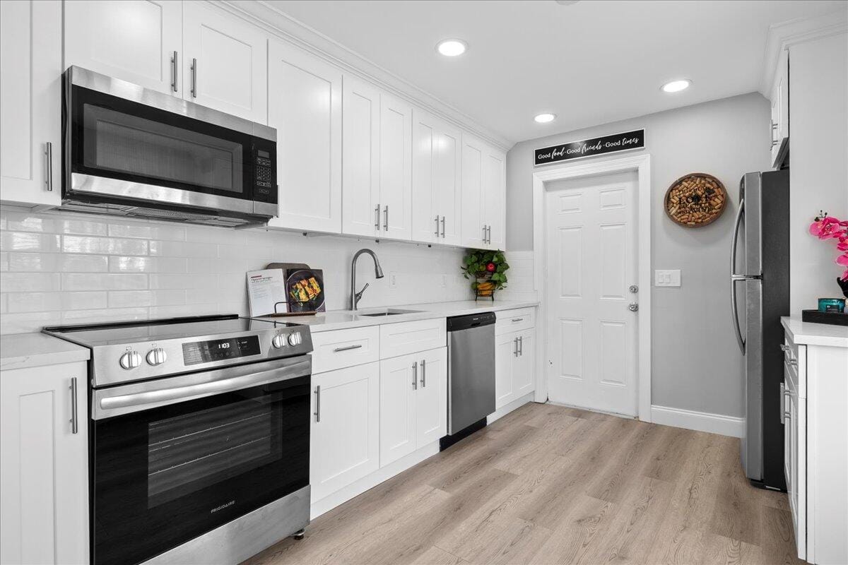119 S Ocean Breeze — photo 2