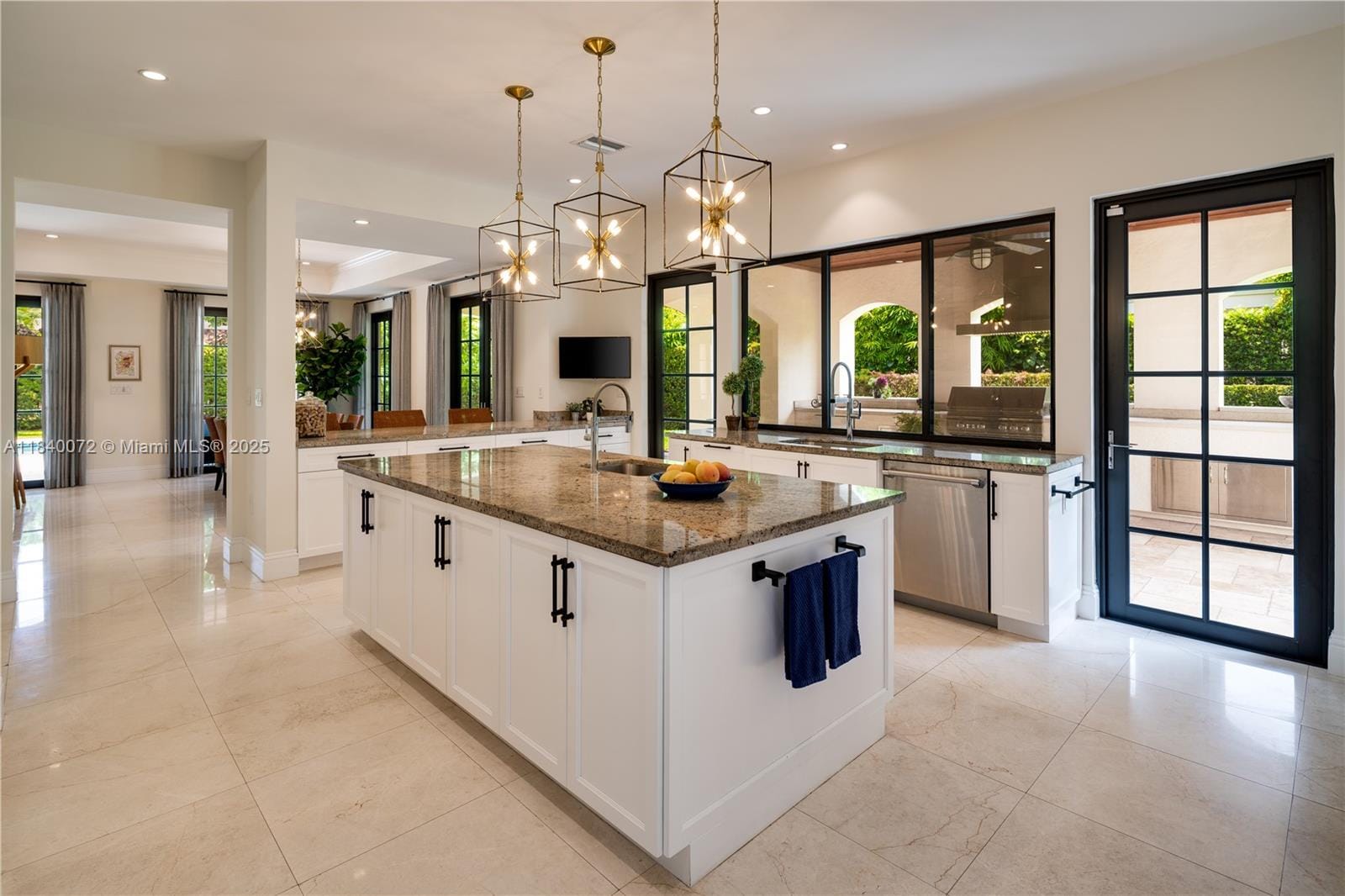 6400 San Vicente Street — photo 11