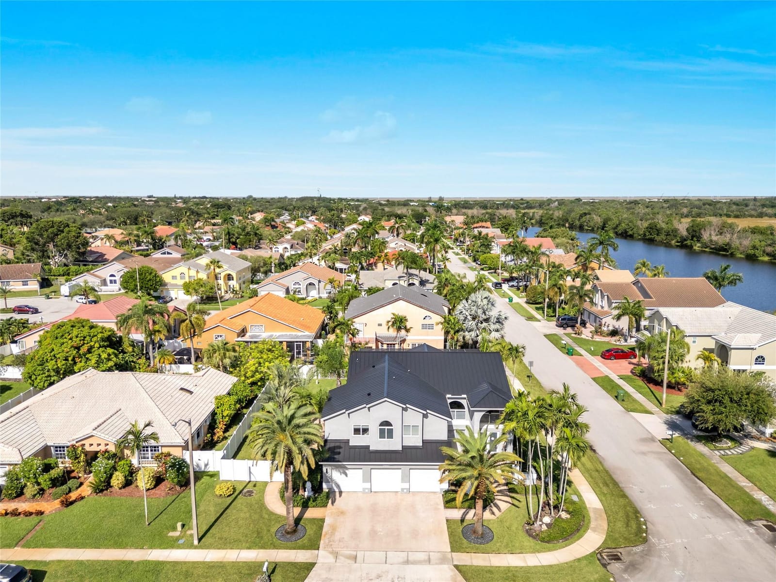 960 NW 201st Terrace, Pembroke Pines, FL 33029 photo 9