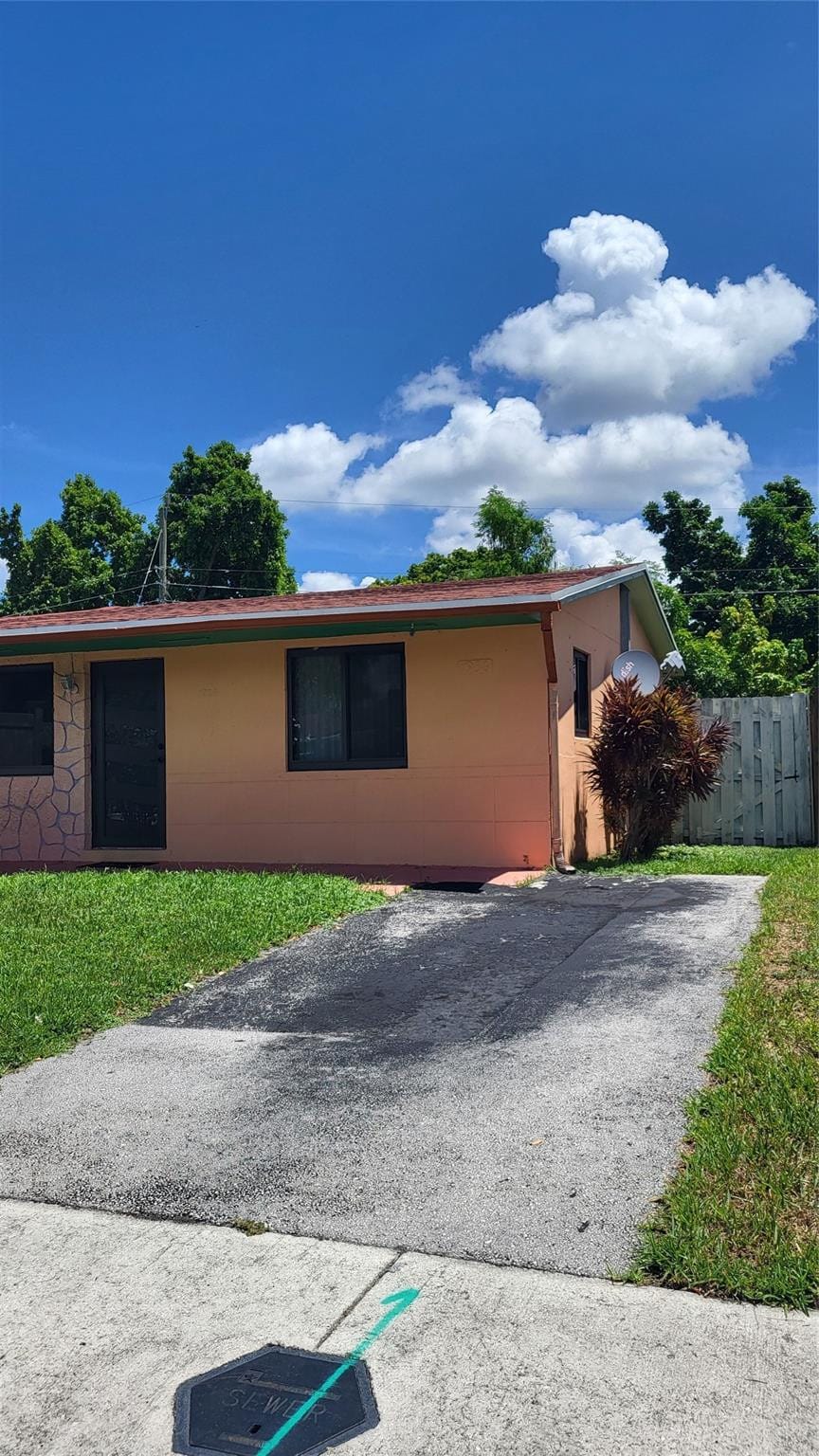 1936 SW 67th Avenue, North Lauderdale, FL 33068 photo 4